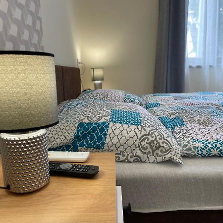 Kovács Apartmanház Kiskunhalas Esterno foto