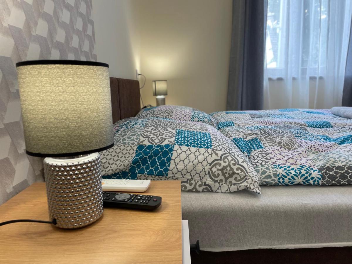 Kovács Apartmanház Kiskunhalas Esterno foto
