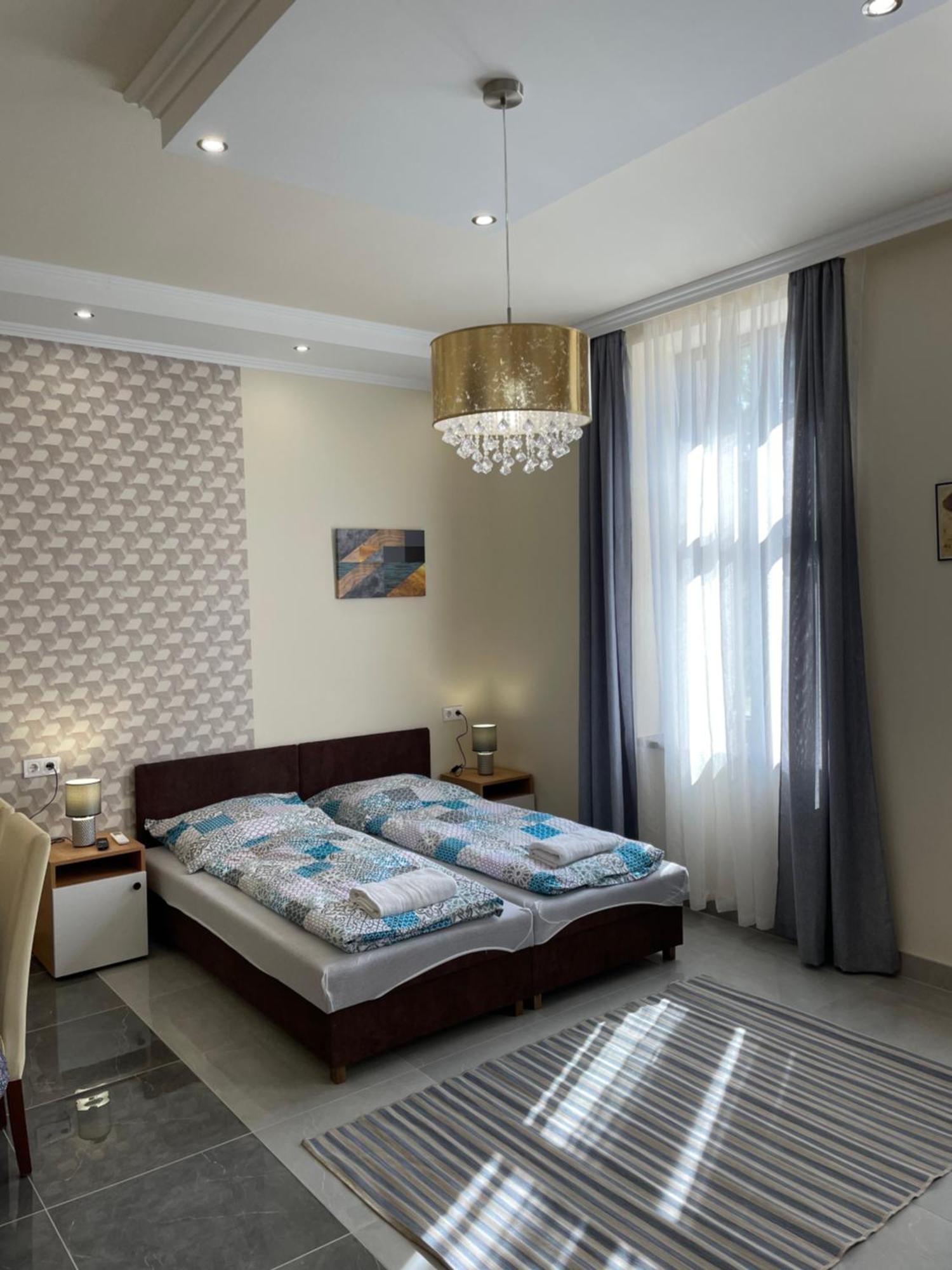Kovács Apartmanház Kiskunhalas Camera foto