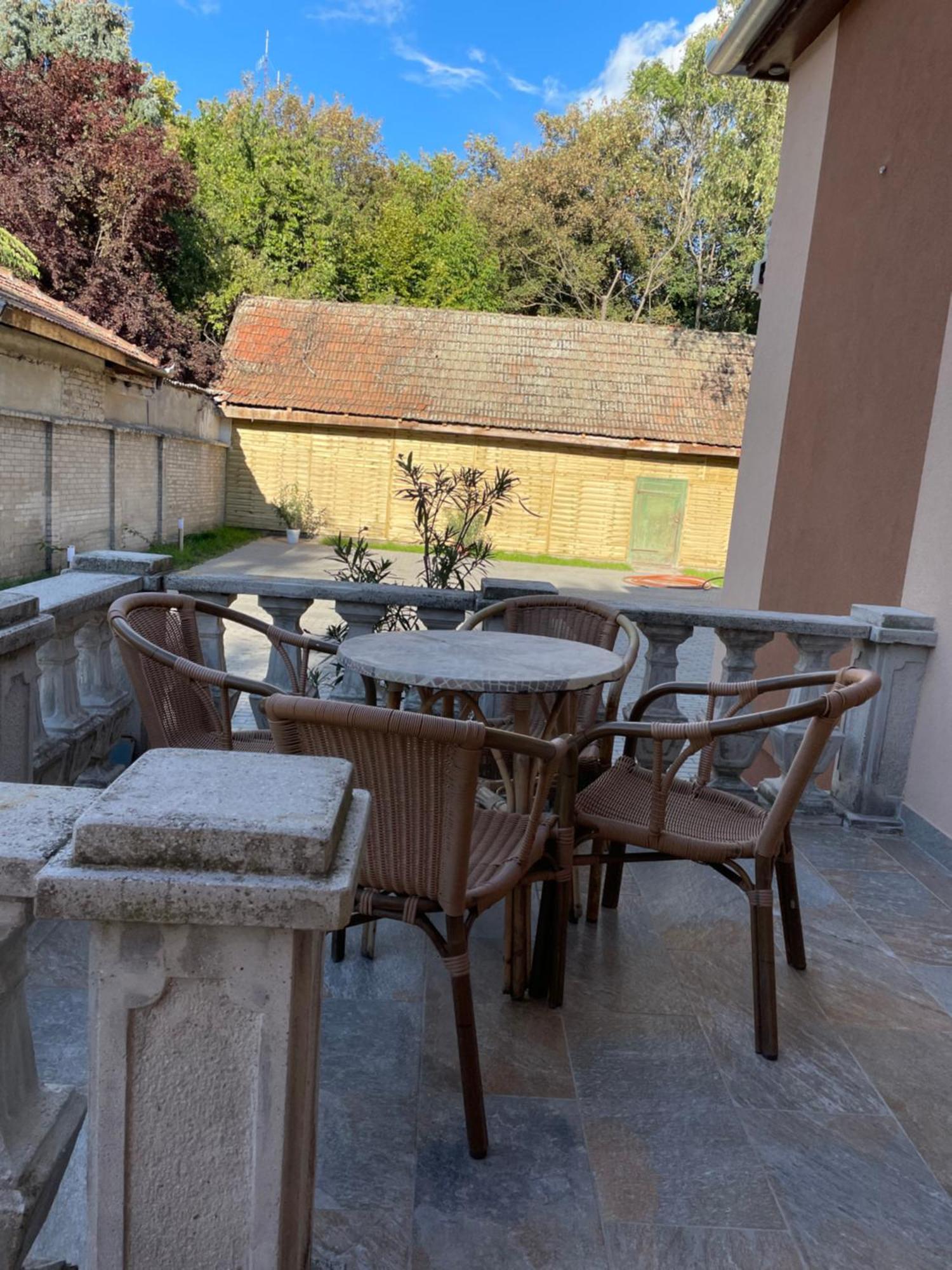 Kovács Apartmanház Kiskunhalas Camera foto